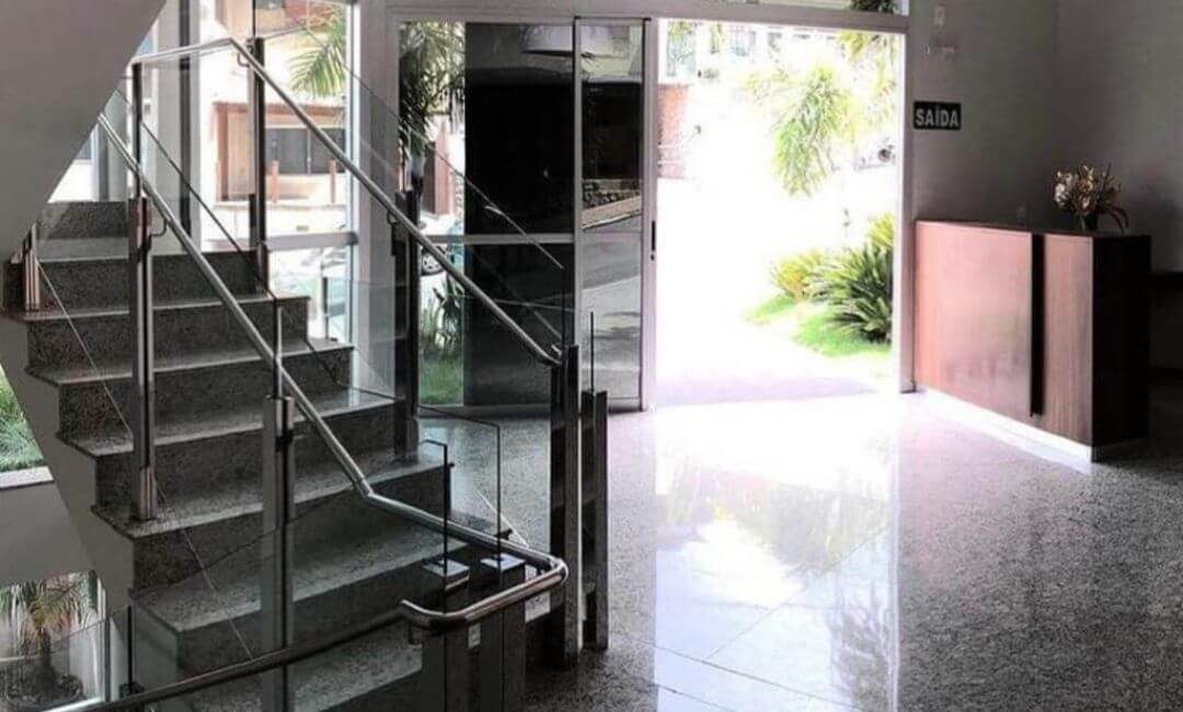 recepção-clinica-medica-simpluz-itabirito-mg-otorrino-otorrinolaringologia-luciane-michel